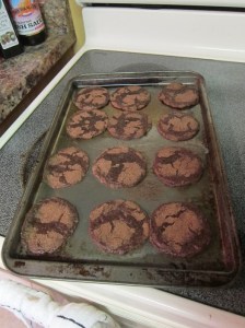 They can be moved pretty quickly from the oven to a cooling rack, as long as you have a spatula.