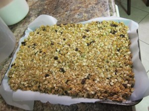 Adding another 3 cups of anything seems like it'd be overflowing from a single pan, right?